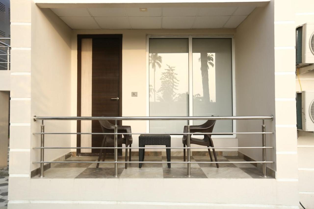 D Wayfarer Inn Resort Erode Exterior foto